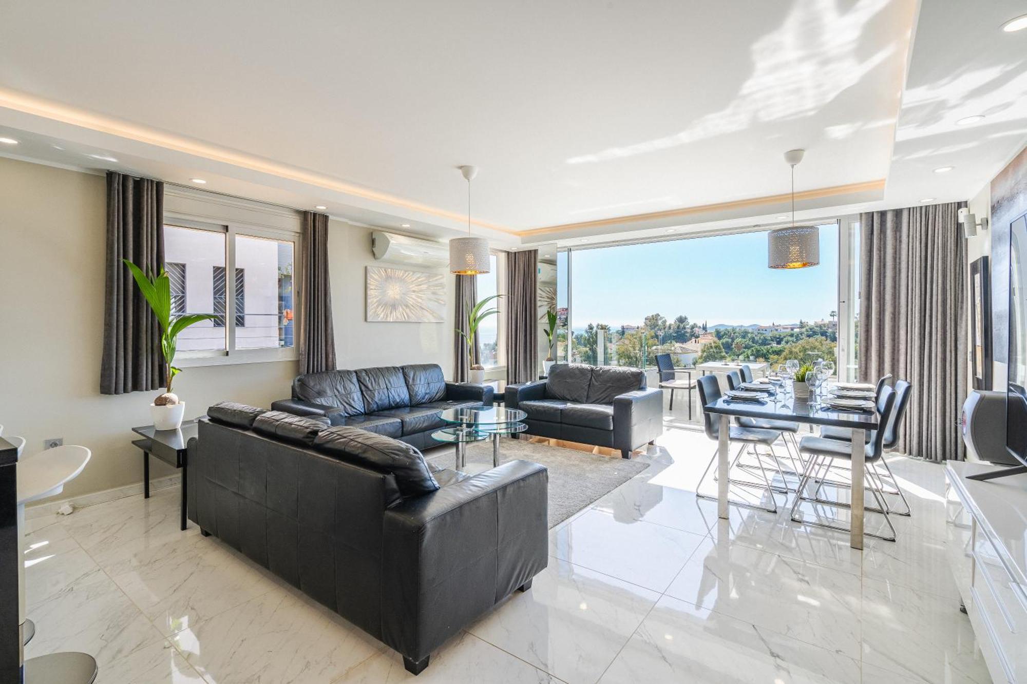 Private Luxurious Hillside Villa With Pool & Sea Views For 8 To 10 Ppl 丰希罗拉 外观 照片